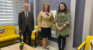 1.Uluslararası Onkolojik Aciller Kongresi başkanı Doç.Dr. Ayşe Özdemir Egem TV'de canlı yayına katıldı.