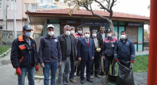 Başkan Işık, Gazi Kemal Mahallesi'nde.