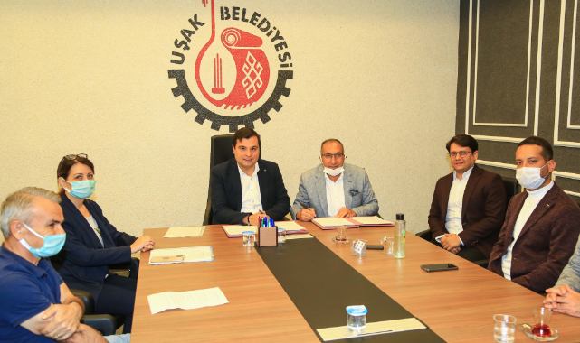 Uşak Belediyesi'nden Personel Maaşlarına Zam.