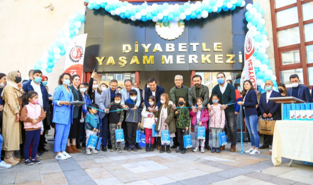 EGE BÖLGESİ'NİN İLK DİYABETLE YAŞAM MERKEZİ UŞAK'TA