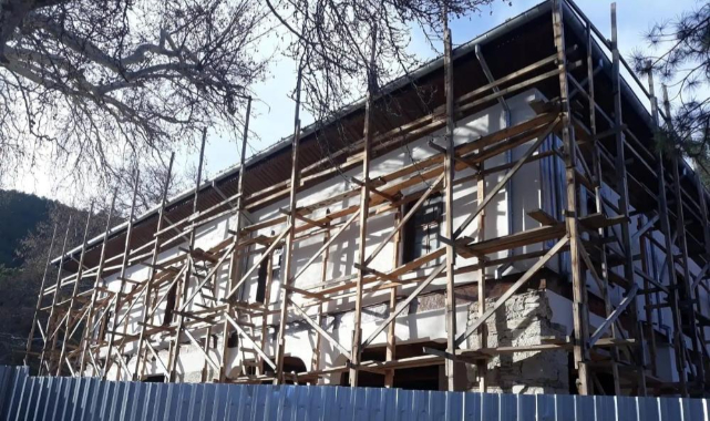 Tarihi Kocaseyfullah Camii'nde restorasyon çalışmaları devam ediyor