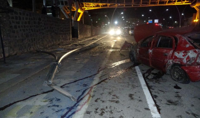 Uşak’ta alkollü sürücü dehşeti: 1’i ağır 2 kişi yaralandı