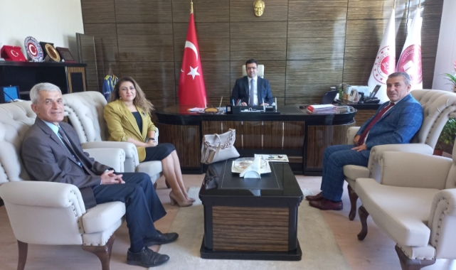 Egem Tv yöneticileri ilimize yeni atanan Uşak Cumhuriyet Başsavcısı Bozan Çevik'e hoş geldin ziyaretinde bulundu