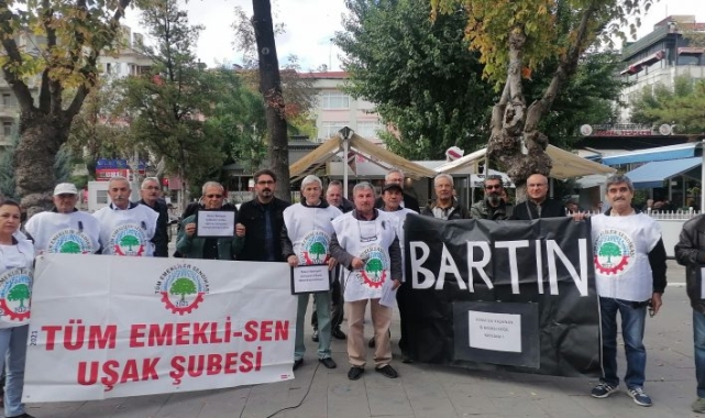 Tüm Emekli-Sen Uşak Şubesi Basın Açıklaması Yaptı