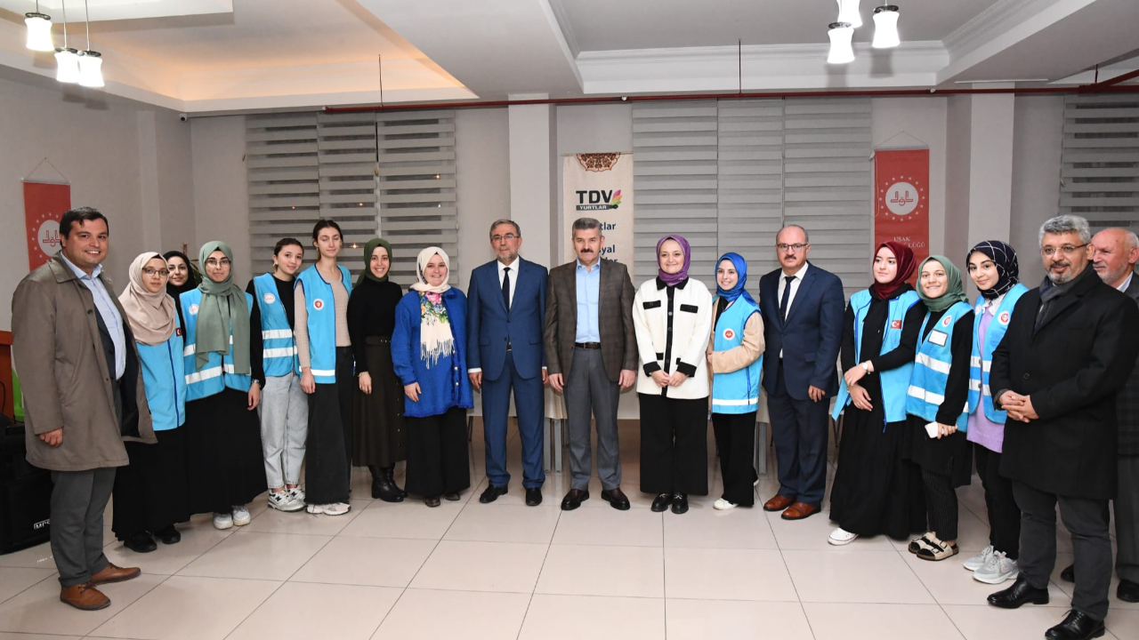 Belediye Başkanı Mehmet Çakın Veda Programına Katıldı