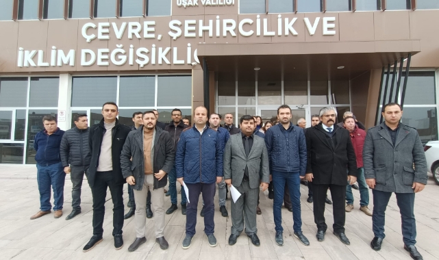 Uşak Çevre Şehircilik ve İklim Değişikliği İl Müdürlüğünde,Görevlilere saldırı iddiaları ile ilgili , Basın Açıklaması Yapıldı