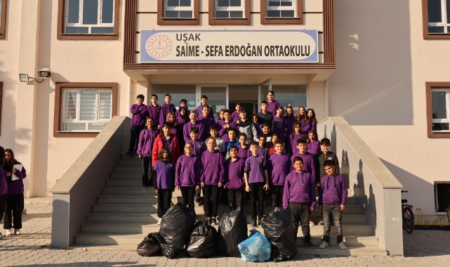 UŞAK BELEDİYESİ SIFIR ATIK MARKET MİNİK ZİYARETÇİLERİNİ AĞIRLADI
