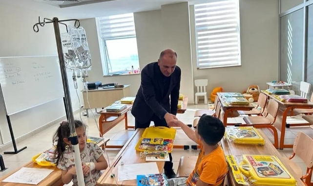 Uşak'ta hastane, hasta çocuklar için okula dönüştürüldü