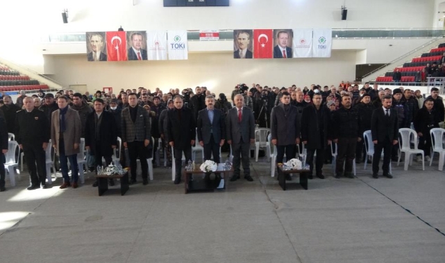 Uşak’ta bin 50 konutun hak sahibi kura çekimi gerçekleşti