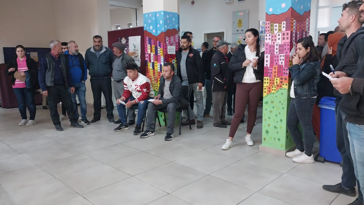EŞME YENİKENT MAHALLESİ YENİ MUHTARI SEVGÜN BİNGÜL
