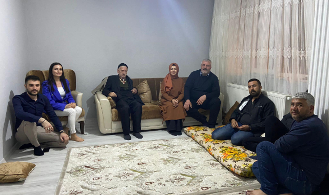 Ak Parti Milletvekili Aday Adayı Servet Kuş Ev Ziyaretinde Bulundu