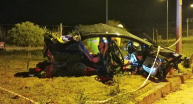 Sivaslı ilçesindeki kazada 4 ölü, 3 yaralı