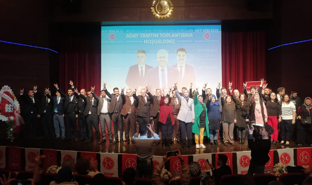 MHP UŞAK MİLLETVEKİLİ ADAYLARINI TANITTI KATILIMCILAR SALONA SIĞMADI..