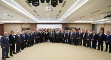 Milli Eğitim Bakanı Mahmut Özer, 81 ilin millî eğitim müdürüyle Ankara'da iftar programında bir araya geldi.