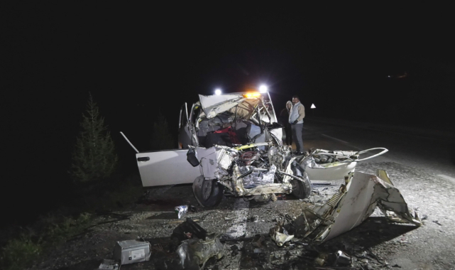 UŞAK'TA TRAFİK KAZASI :2 ÖLÜ