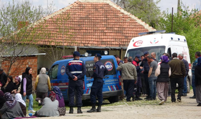 Yatalak karısını öldürdü ardından intihar etti