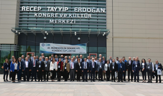 40. Mühendislik Dekanları Konseyi Toplantısı gerçekleşti. Dekanlar Uşak Üniversitesinde bir araya geldi.