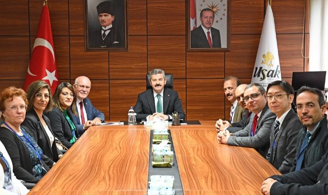 Dünyanın Farklı Üniversitelerinde Görevli Rektörler ve Bilim İnsanları Uşak Üniversitesi Rektörü Prof.Dr.Ekrem Savaş ile,Uşak Valisi Dr. Turan Ergün'ü Ziyaret Etti.