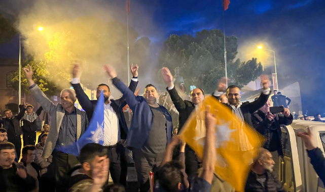 SEÇİM SONUÇLARI EŞMEDE DE COŞKU İLE KUTLANDI