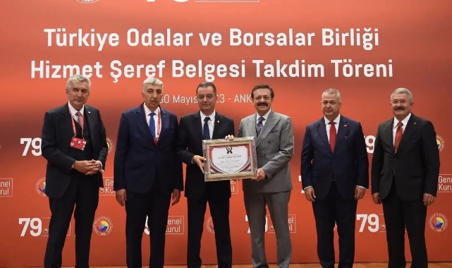 UTSO BAŞKANI SELİM KANDEMİR'E 'HİZMET ŞEREF BELGESİ' VERİLDİ