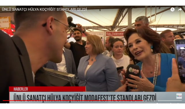 Ünlü Sanatçı Hülya Koçyiğit Modafest'te Stantları Gezdi