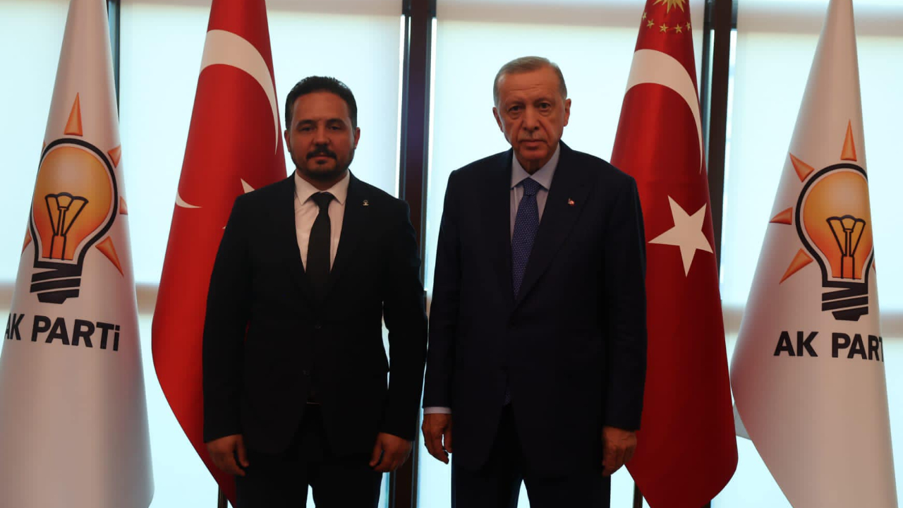 AK PARTİ UŞAK YENİ İL YÖNETİMİ BELLİ OLDU..