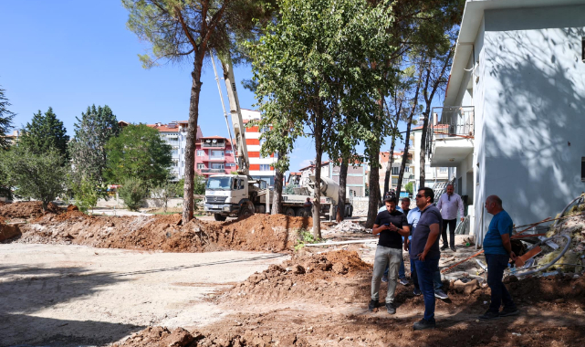 Belediye Başkanı Mehmet Çakın Devam Eden Projeleri Yerinde İnceledi