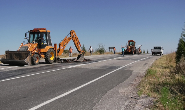 Uşaklıların yol çilesi Ulubey karayolunda 21 yıldır bitmedi, bitirilemedi.