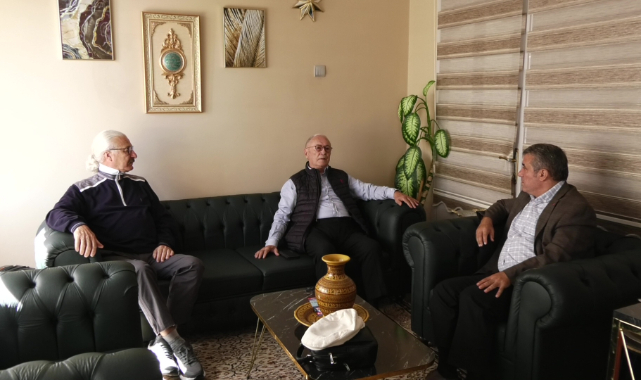 SONER DEMİRÖZ'E UŞAK KALİTE TANITIM VE MESLEKİ EĞİTİM VAKFI YÖNETİCİLERİ TUFAN GÜVEN VE MEHMET ŞEKER'DEN TAZİYE ZİYARETİ