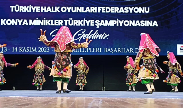 Uşak Gül Spor Kulübü halk oyunlarında Türkiye 6. Oldu