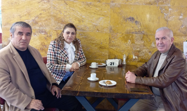 Egem TV Yönetim Kurulu Başkanı Soner Demiröz ve Egem TV Genel Müdürü Utku Demiröz Dağaşan Et Kasap Steakhouse Yetkilisi Ragıp Dağaşan'ı Ziyaret Etti