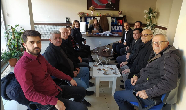 BANAZ HAREKETLENDİ. Banaz'da MHP Banaz Belediye Başkan Adayı Aziz Bulut rüzgarı esiyor. Bulut bugün etkin meslek odaları ile bir araya geldi
