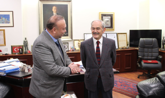 Eskişehir Büyükşehir Belediye Başkanı Prof.Dr. Yılmaz Büyükerşen'den Özkan Yalım'a Tam Destek