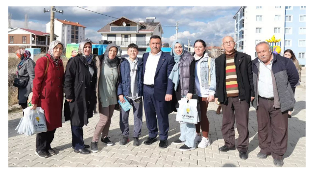 AK PARTİ BANAZ BELEDİYE BAŞKAN ADAYI MEHMET CEVİZCİ BANAZ’DA SEÇİM ÇALIŞMALARI ARALIKSIZ DEVAM EDİYOR GİTTİĞİ HER YERE YOĞUN İLGİ İLE KARŞILANIYOR