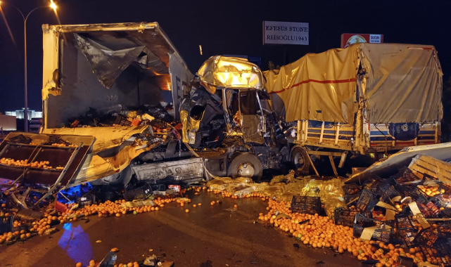 Uşak-Afyonkarahisar yolunda yolcu otobüsü ile tırın çarpıştığı kazada 14 kişi yaralandı
