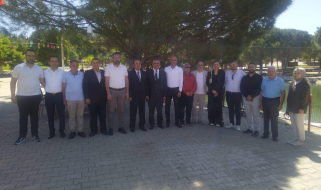 Uşak Sivaslı ilçesinde Vergi Dairesi Müdürlüğü'nün hazırlıkları çalışmaları kapsamında istişare toplantısı gerçekleştirildi