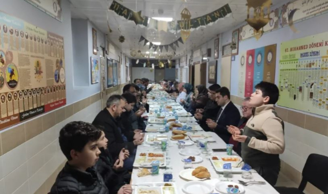 Maarifin Kalbinde Ramazan Karahallı’da yaşandı