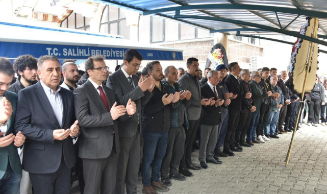 AK Parti Uşak İl Başkanı Himmet Yaşar'ın yeğeni Sude Gelen son yolculuğuna uğurlandı