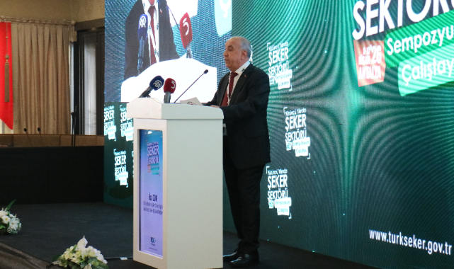 Şeker-İş Genel Başkanı İsa Gök, Şeker fabrikaları Anadolu'da modernleşmenin sessiz mimarları olmuştur dedi.,YÜZÜNCÜ YILINDA ŞEKER SEKTÖRÜ SEMPOZYUMU VE ÇALIŞTAYI