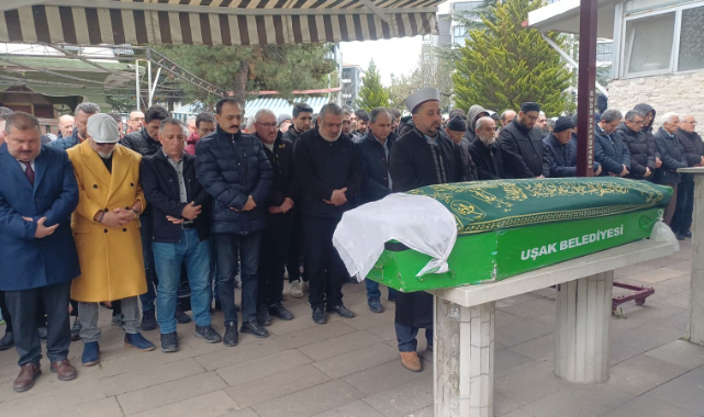 Uşak Esnaf Haber İnternet Haber Sitesi'nin İmtiyaz Sahibi İzzet Dönmez'in annesi Gönül Dönmez Son Yolculuğuna Uğurlandı.