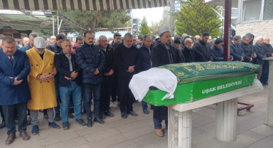 Uşak Esnaf Haber İnternet Haber Sitesi'nin İmtiyaz Sahibi İzzet Dönmez'in annesi Gönül Dönmez Son Yolculuğuna Uğurlandı.