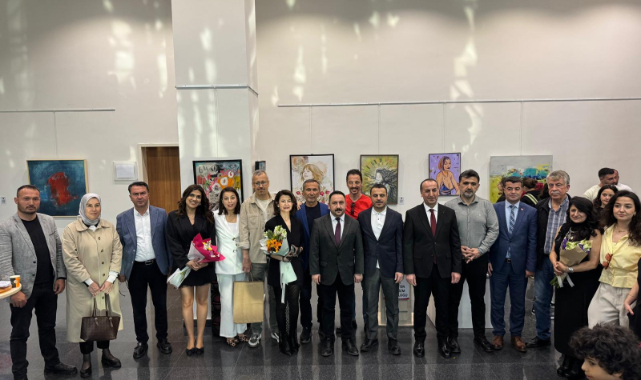 UŞAK MÜZESİ SANAT GALERİSİ’NDE “İZ” KARMA SERGİSİ SANATSEVERLERLE BULUŞTU