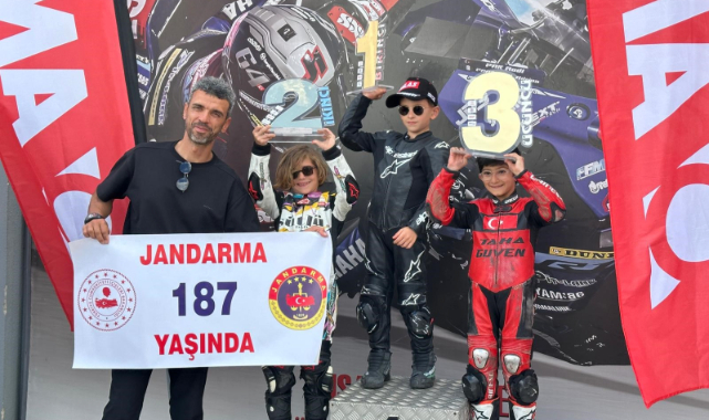 Türkiye Süpermoto Şampiyonası ve FIM MotoMini Türkiye Serisi'nde sezonun 2. ayağı Uşak’ta yapıldı
