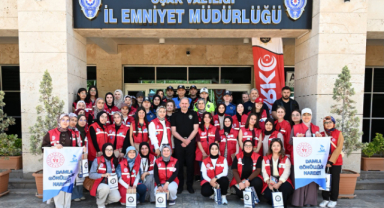DAMLA GÖNÜLLÜLÜK HAREKETİ GENÇLERİNDEN EMNİYET MÜDÜRÜNE ZİYARET