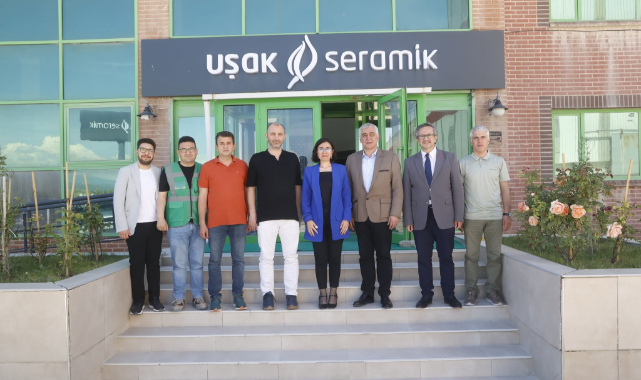 Uşak Belediye Başkan Vekili Özkan’dan Tanış Ailesine Taziye Ziyareti