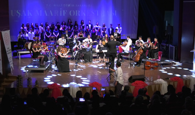 UŞAK MARİF ORKESTRASI 3. KONSERİNE BÜYÜK İLGİ