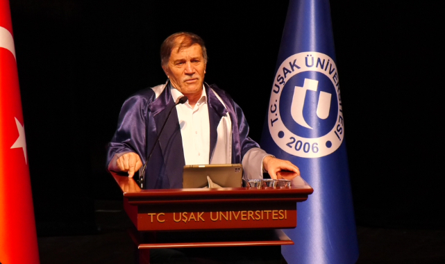 Uşak Üniversitesi İlahiyat Fakültesi Mezuniyet Töreni Düzenlendi