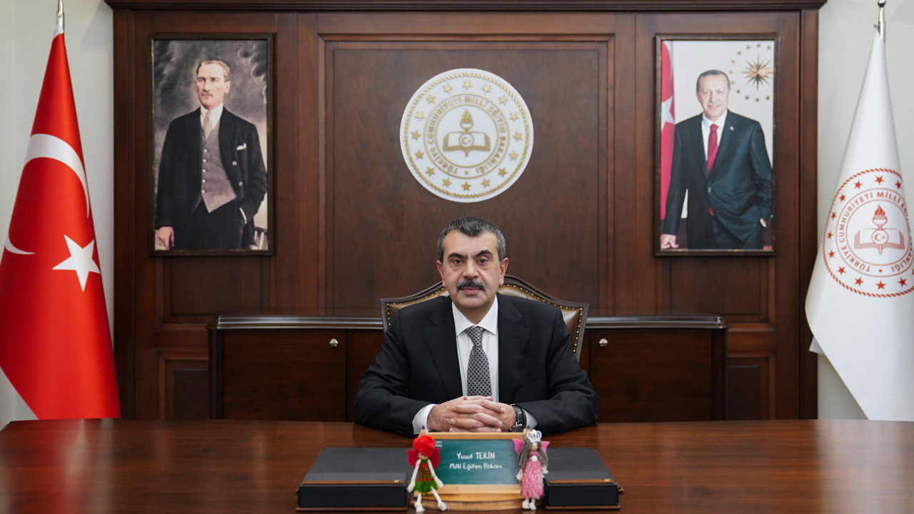 14 Eylül 2026 Pazartesi günü okullar açılacak