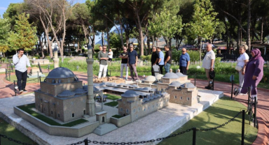 Türkiye'nin dört bir yanından gelen müdürler Şehzadelerpark'a hayran kaldı
