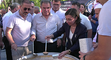 Uşak Belediye Başkan Vekili Hatice Terekeci Özkan, Kütahyalılar Derneği'nin Aşure Günü'ne Katıldı